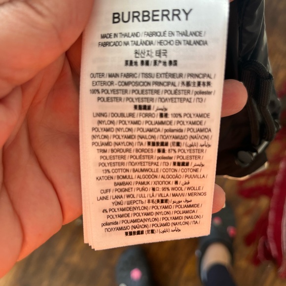 Burberry puffer jacket - Picture 4 of 6